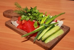Ассорти свежих овощей и зелени